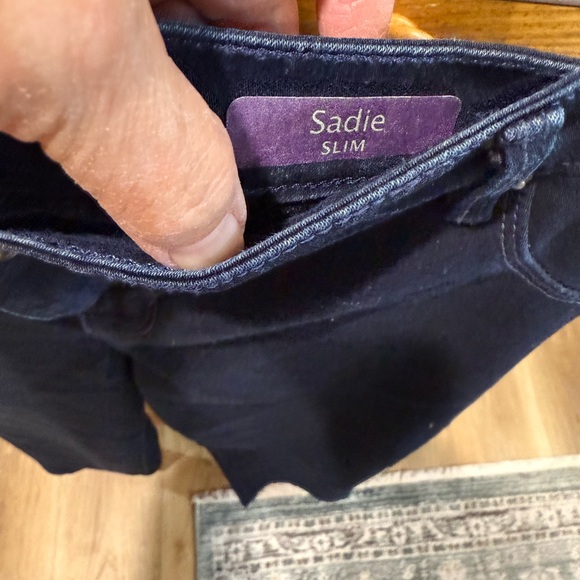 Gloria Vanderbilt Sadie Blue Jeans - Picture 3 of 5